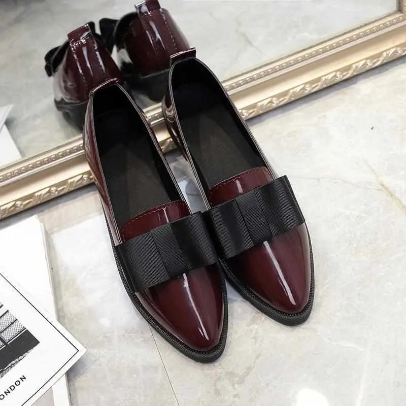 Classic Pointed Toe Flats Black/Red Shoes