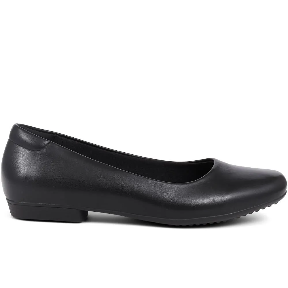 Pointed Toe Ballet Flats  - WK39001 / 324 950