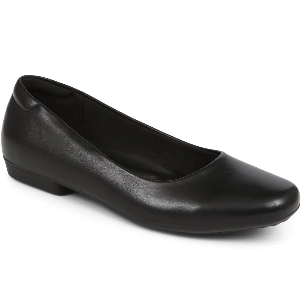 Pointed Toe Ballet Flats  - WK39001 / 324 950